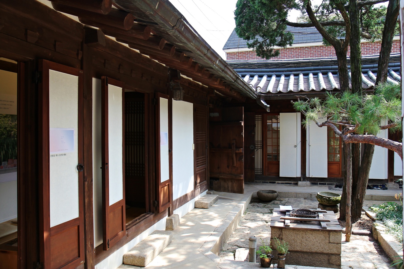 The traditional Korean hanok home